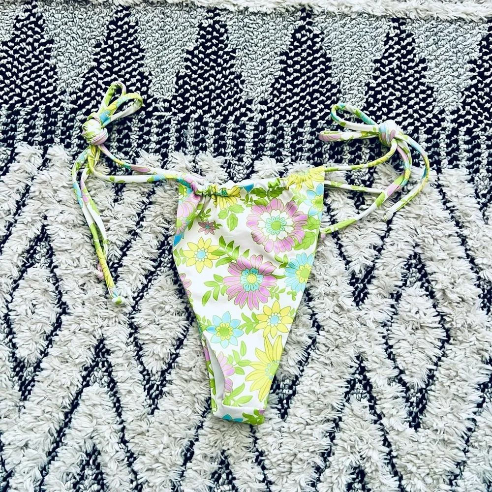 FRANKIES BIKINIS Secret Garden Tia Bottoms Only
